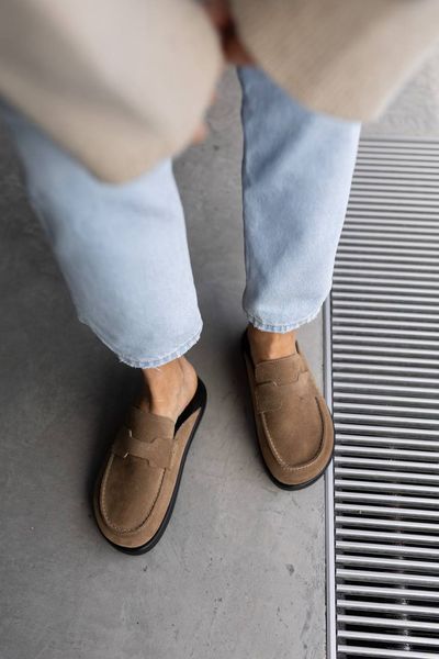 Tyra sneakers, castor color, genuine suede, unlined