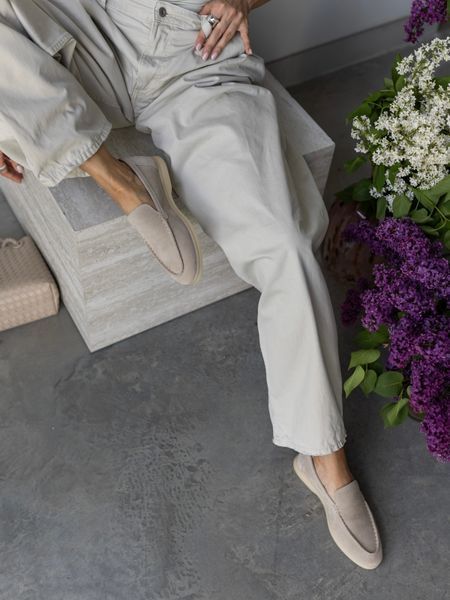 Loafers Meriel, gray-beige color, natural suede, unlined
