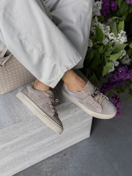 Sneakers Emoji, ivory suede + cappuccino, leather lining, size 39