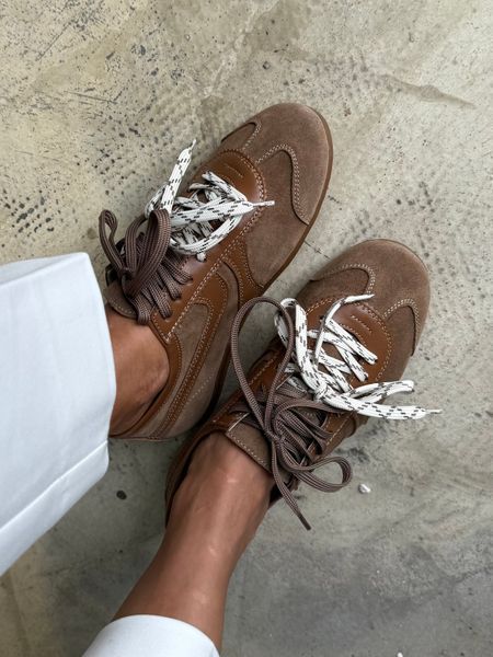 Sneakers Noten, color castoro suede, leather lining, size 36