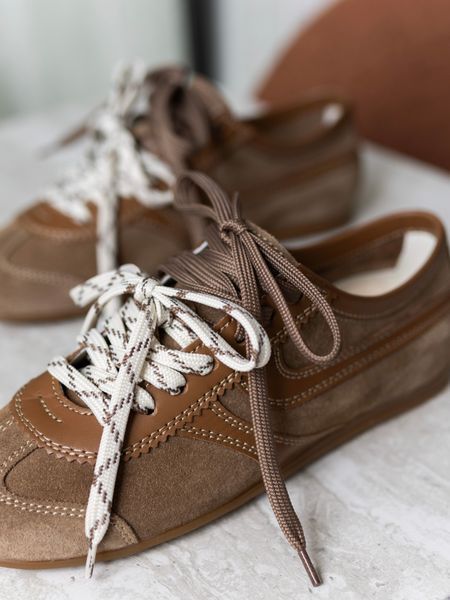 Sneakers Noten, color castoro suede, leather lining, size 36