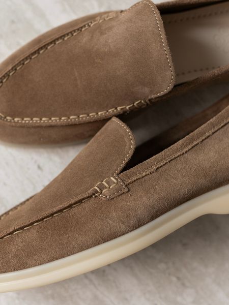 Loafers Meriel, castor color, natural suede, unlined